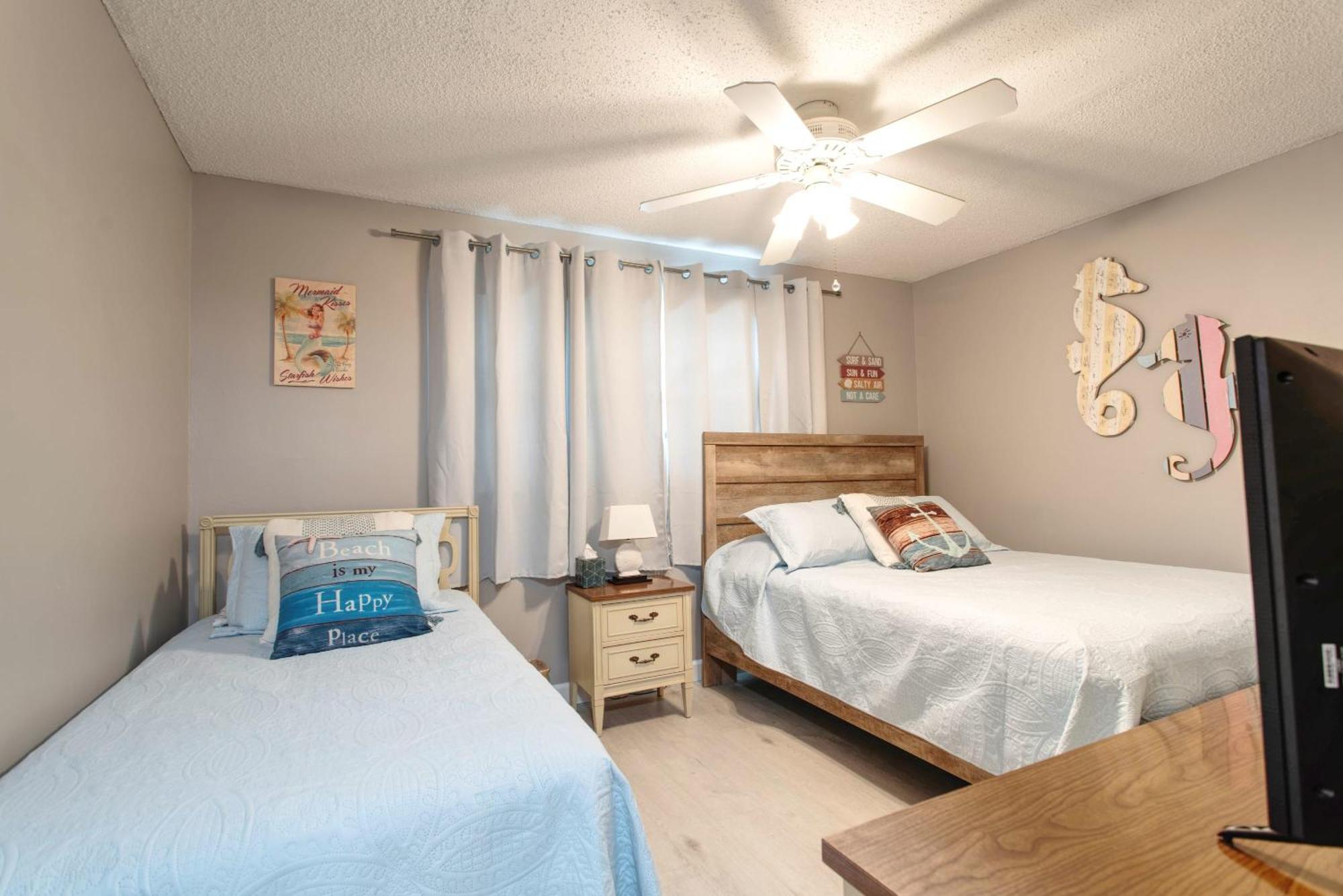 2 Bed 2 Bath Centrally Located On Siesta Key Ferienhaus