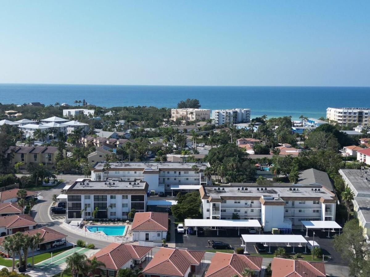 Ferienhaus 2 Bed 2 Bath Centrally Located On Siesta Key