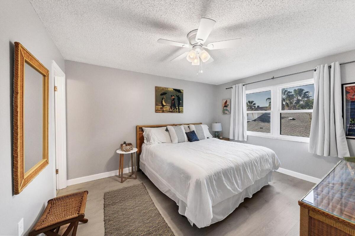 Ferienhaus 2 Bed 2 Bath Centrally Located On Siesta Key